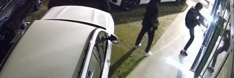 Aufnahmen zeigen drei Täter auf frischer Tat. Bild: zVg