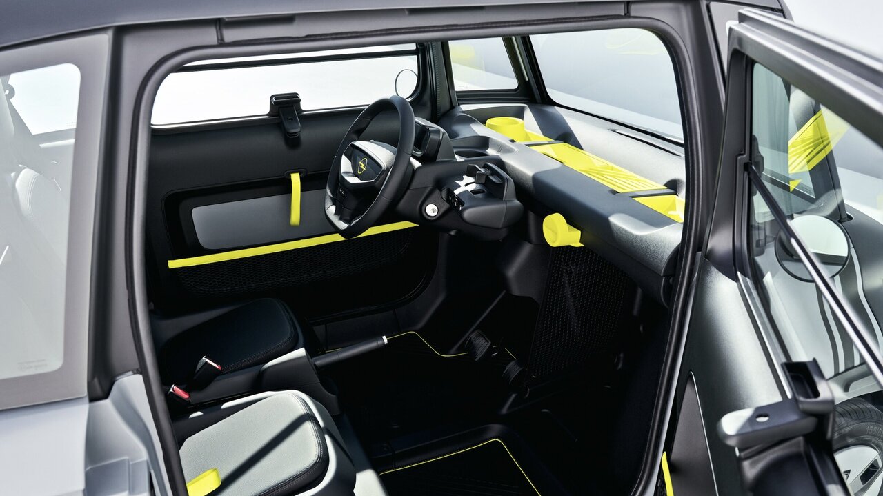 Der Opel Rocks Electric ist im Innern sehr geräumig. Bild: Opel