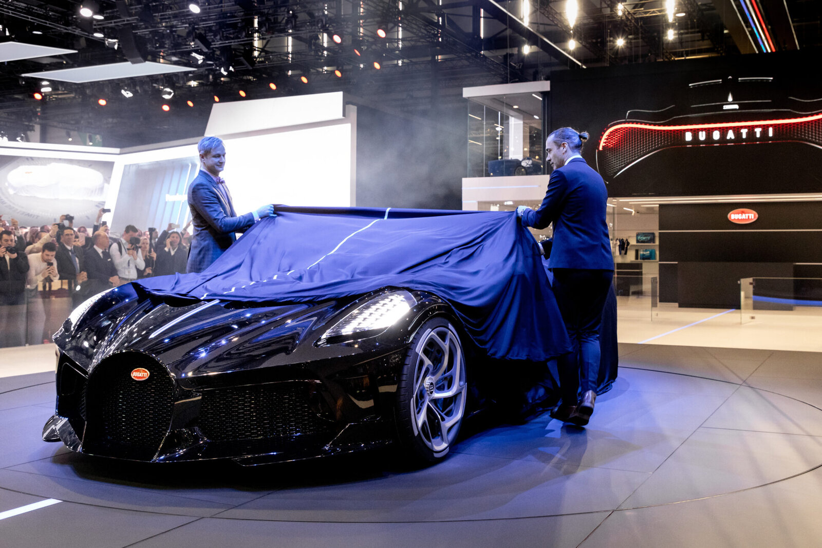 Enthüllung BUGATTI LA VOITURE NOIRE am Autaslon Genf 2019