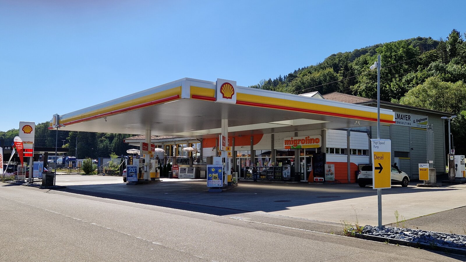 Eine Tankstelle