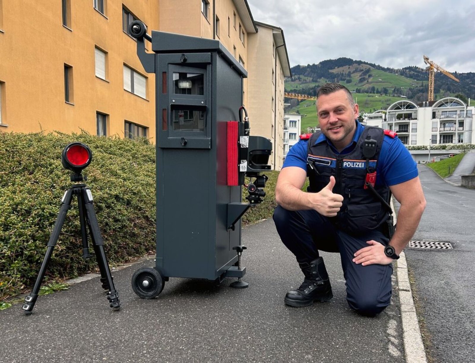 Daumen Hoch für die Autofahrerinnen und Autofahrer in Rickenbach. 