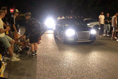 Autoposer, die ihre Motoren aufheulen lassen, lösen bei den Mitmenschen unterschiedliche Emotionen aus. Bild: STREETLIFE / Salvatore Iuliano