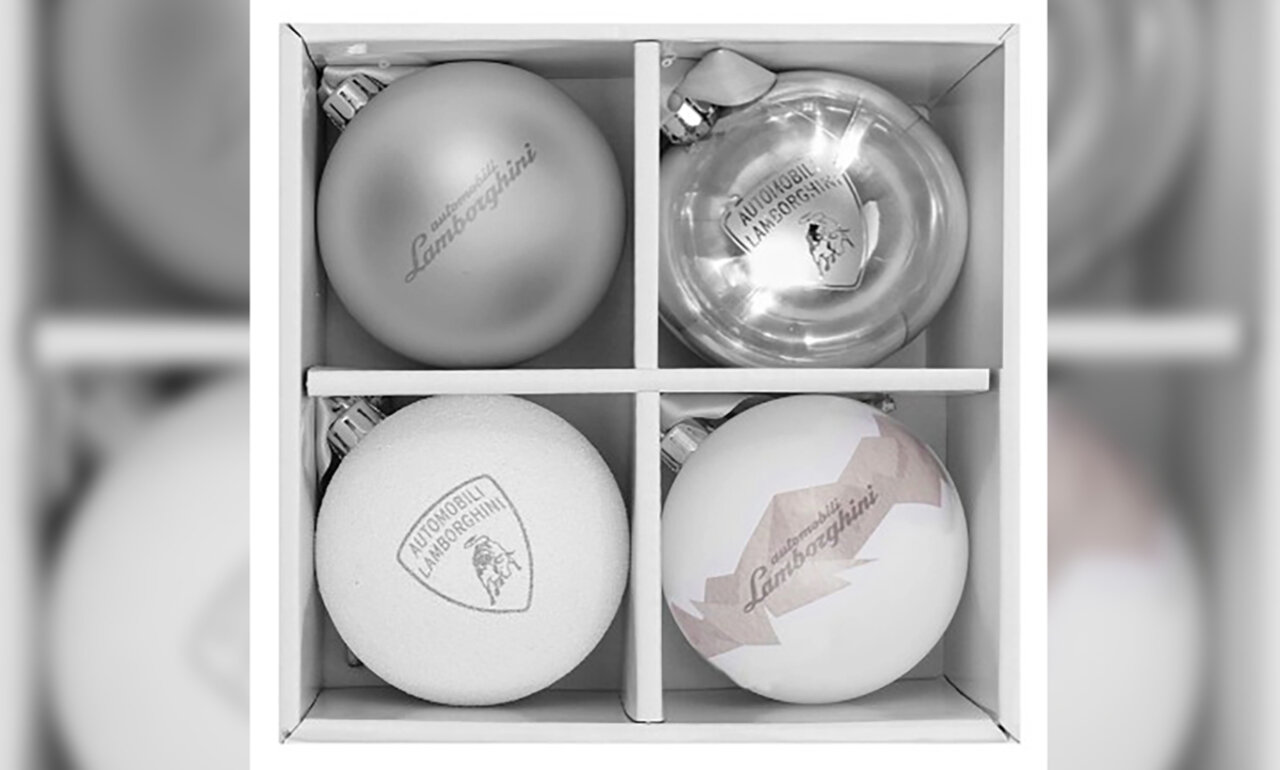 Stylische Weihnachtskugeln für den Christbaum. Bild: Lamborghinistore.com