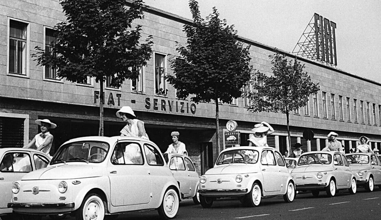 Historisch: Am 4. Juli 1957 stellte Fiat den Nuova 500 vor – ein Stadtauto, welches das Image Italiens fortan prägen würde. Bild: Fiat