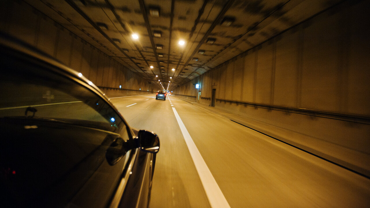 Autos im Tunnel