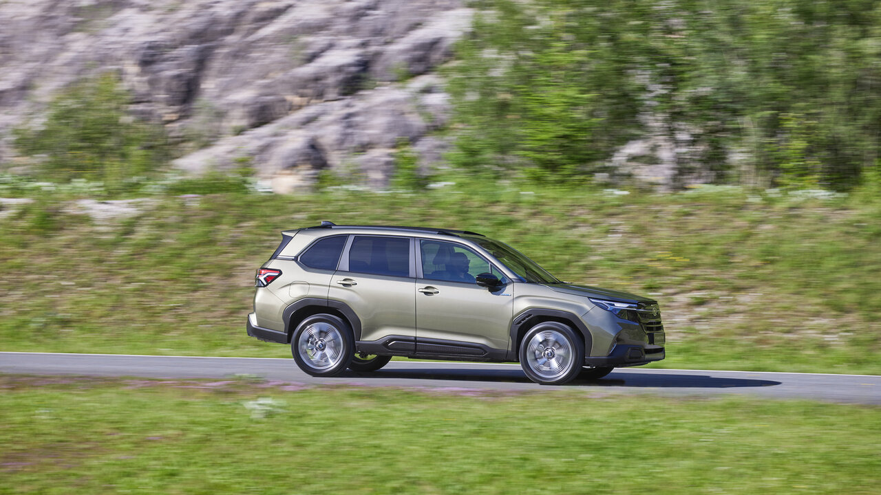 Subaru Forester von der Seite