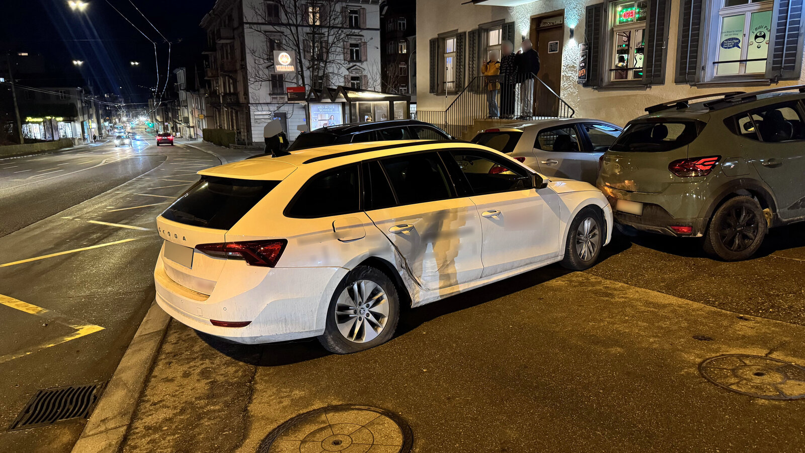 Beschädigtes Fahrzeug nach einem Unfall