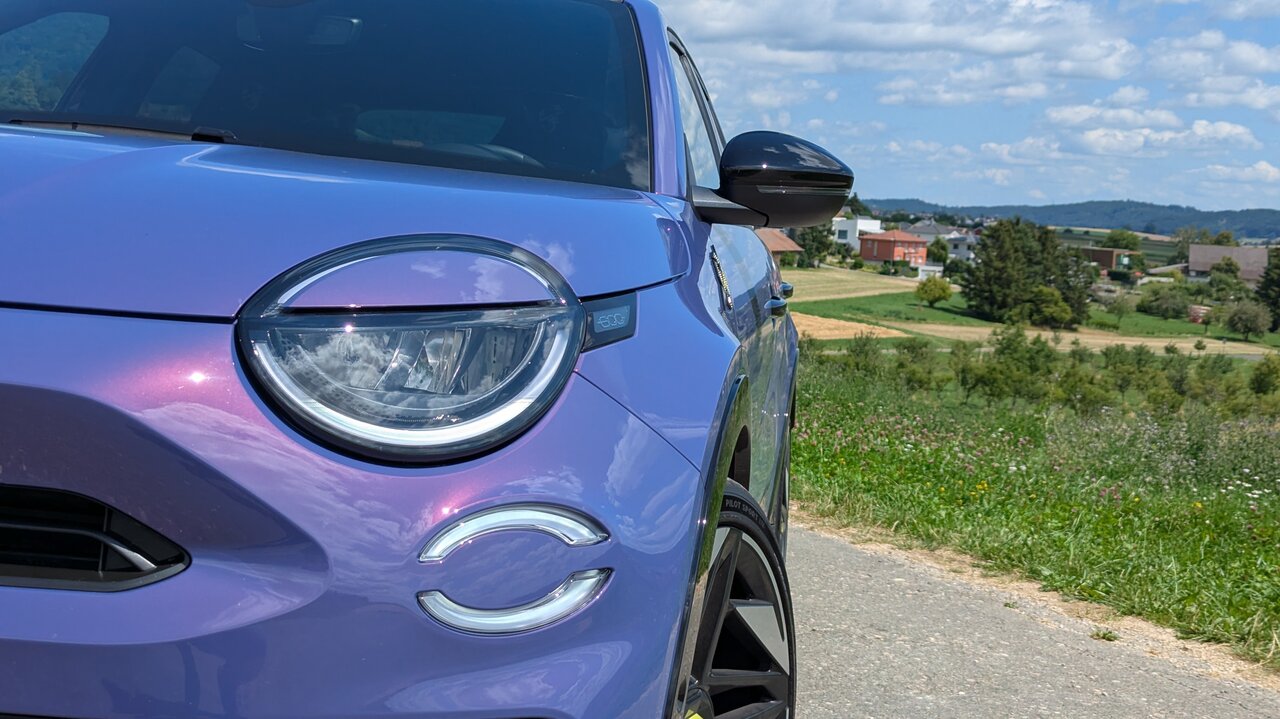 Frontleuchten am Abarth 600e