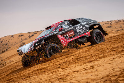 Rebellion Racing in der Wüste