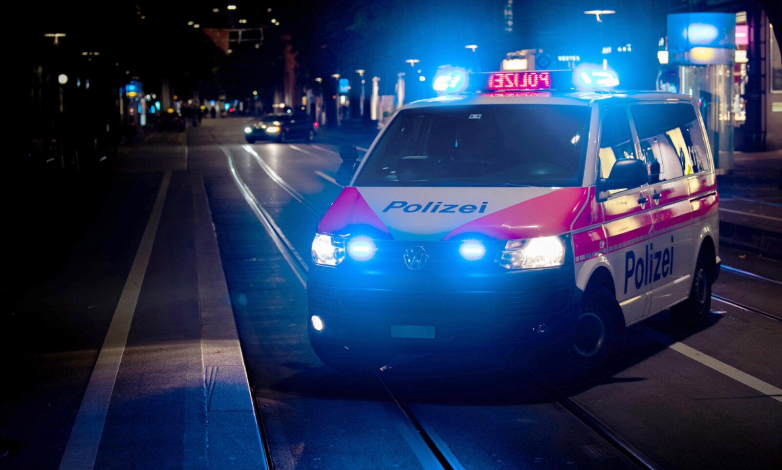 Führ er sein Auto selber? Ein 29-Jähriger stand am Dienstag wegen Fahrens trotz Ausweisentzug vor Gericht. Bild: Stadtpolizei Zürich