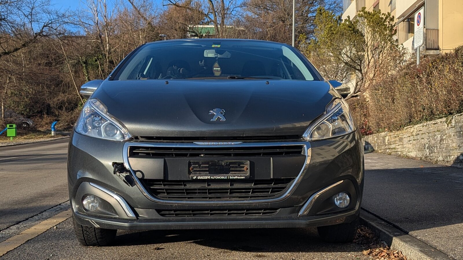 Ein Auto ohne Autonummer