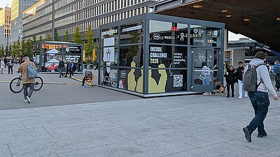 Glaswürfel in der Europaallee