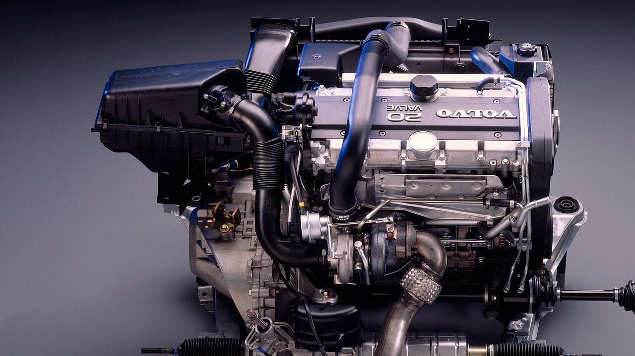 5-Zylindermotor des Volvo 850