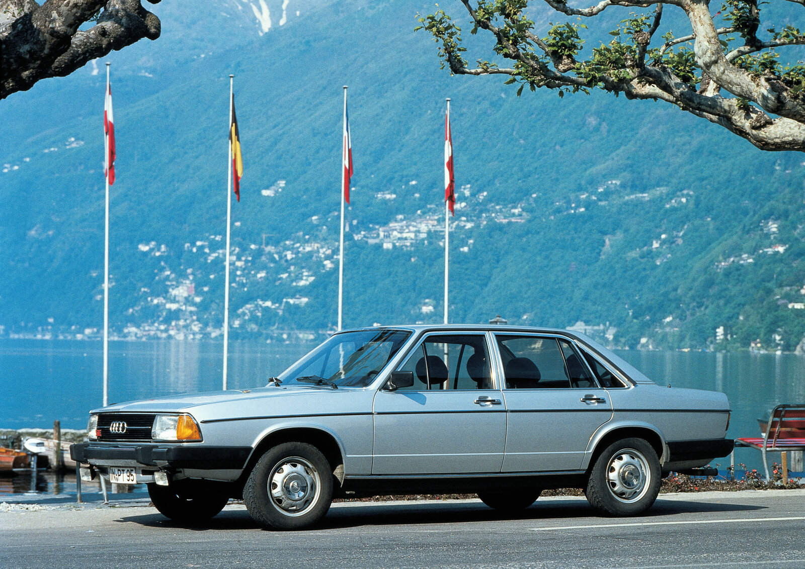 Audi 100