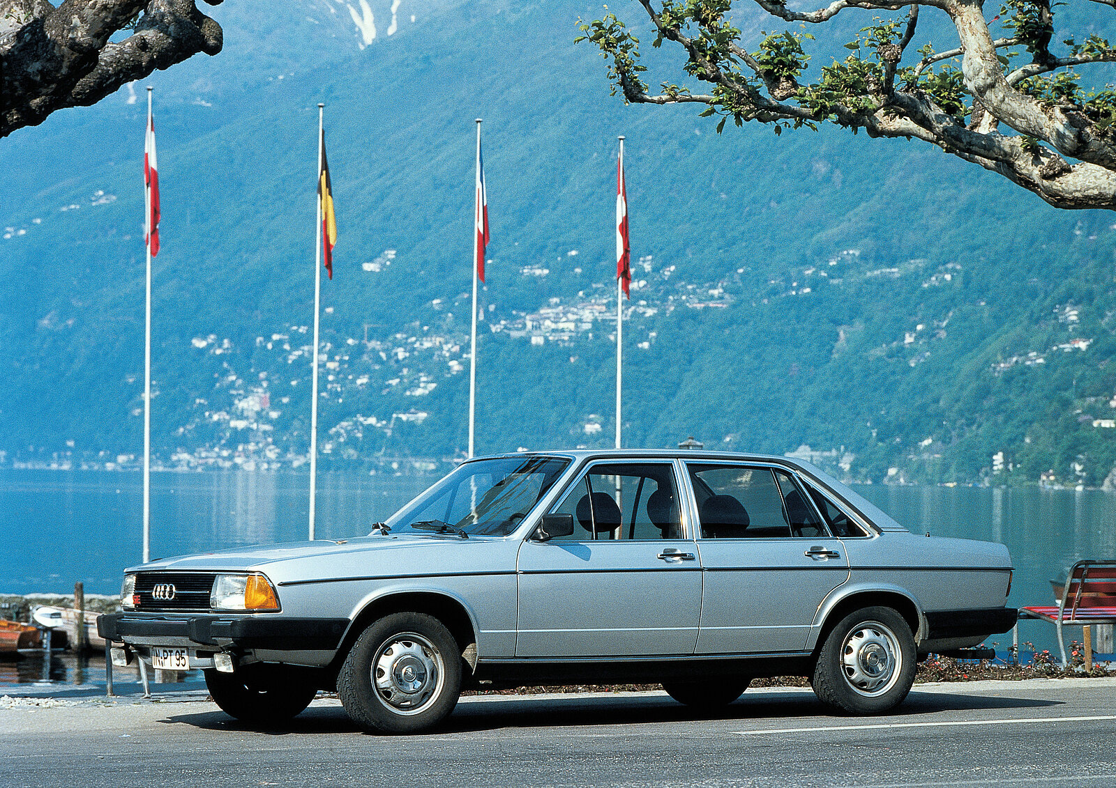 Audi 100