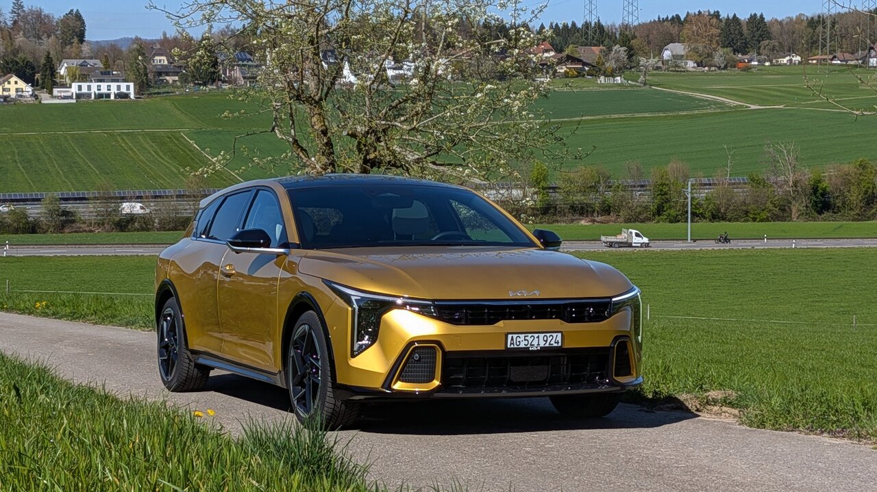 Kia K4