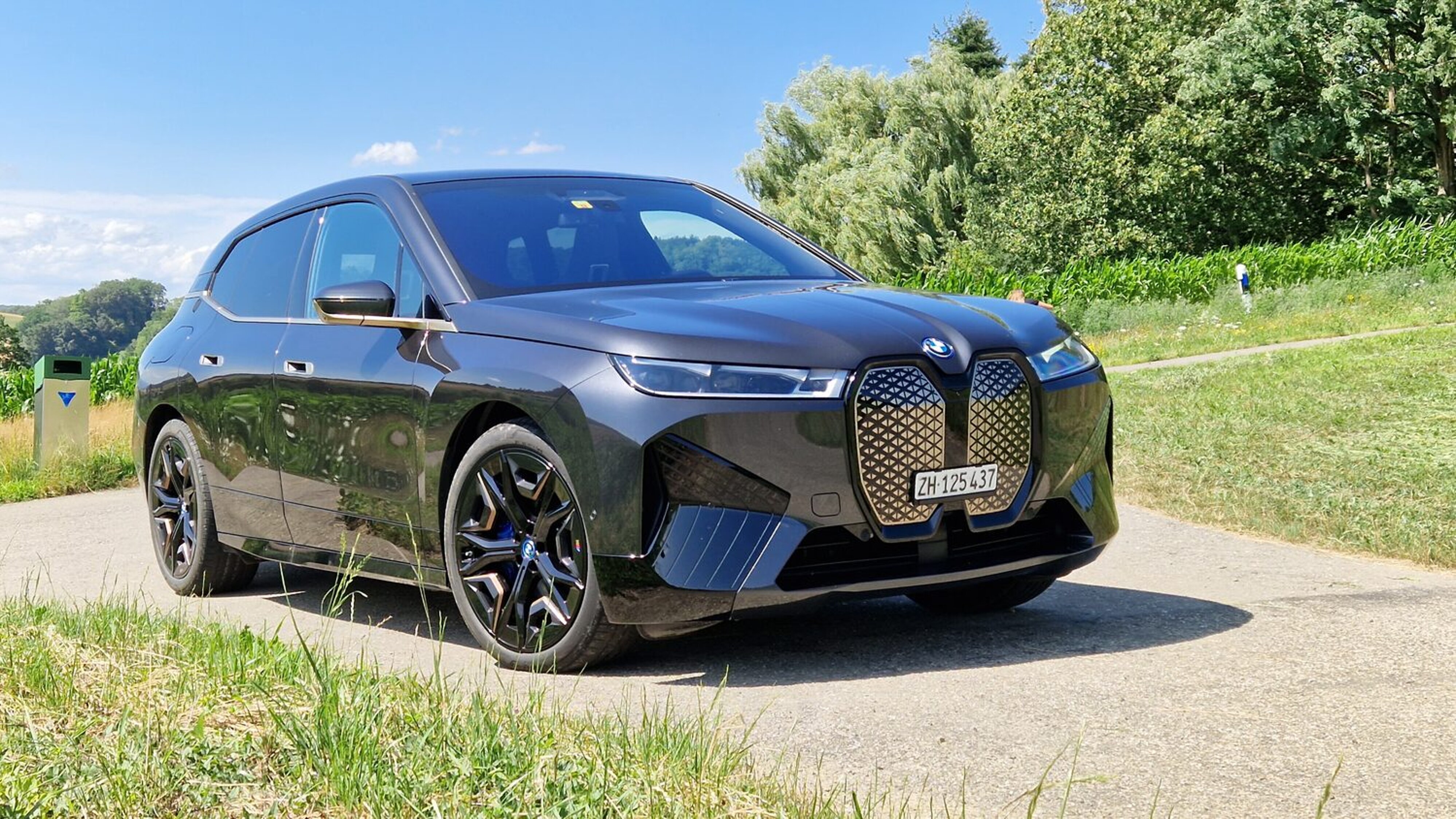 Frontansicht BMW iX