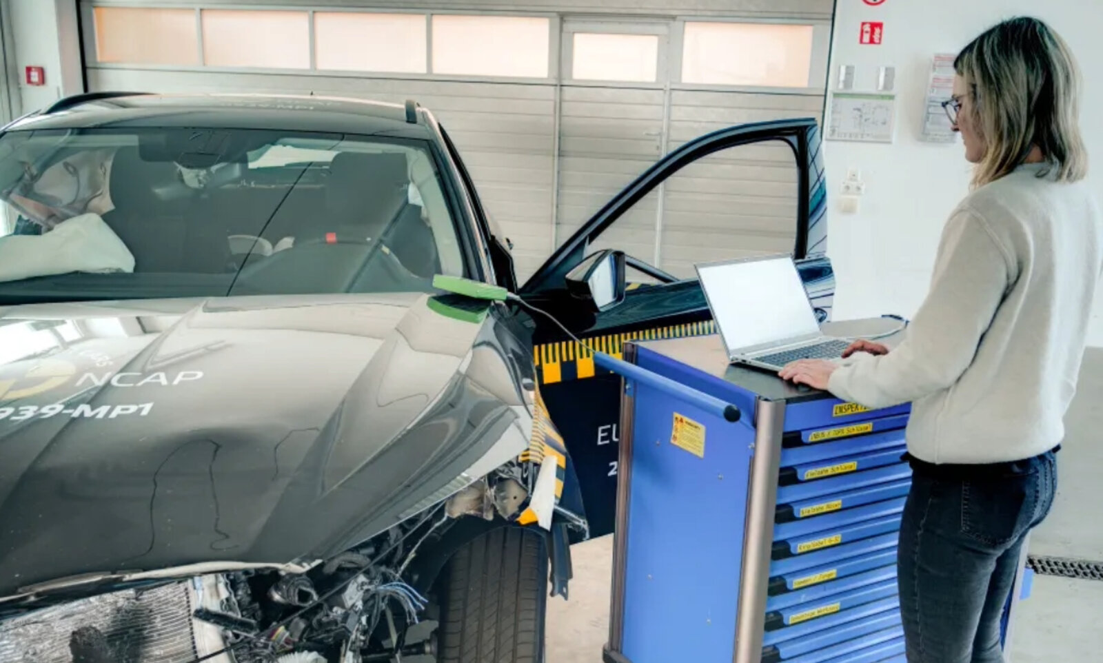 Die Schweiz übernimmt die EU-Norm. Ab 1. April 2024 ist die Blackbox in Neuwagen obligatorisch. Bild: ADAC