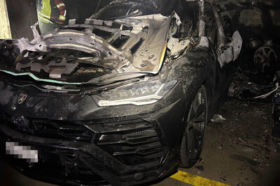 Der in der Garage abgestellte Lamborghini wurde als Brandherd ausgemacht. Bild: Kantonspolizei Aargau