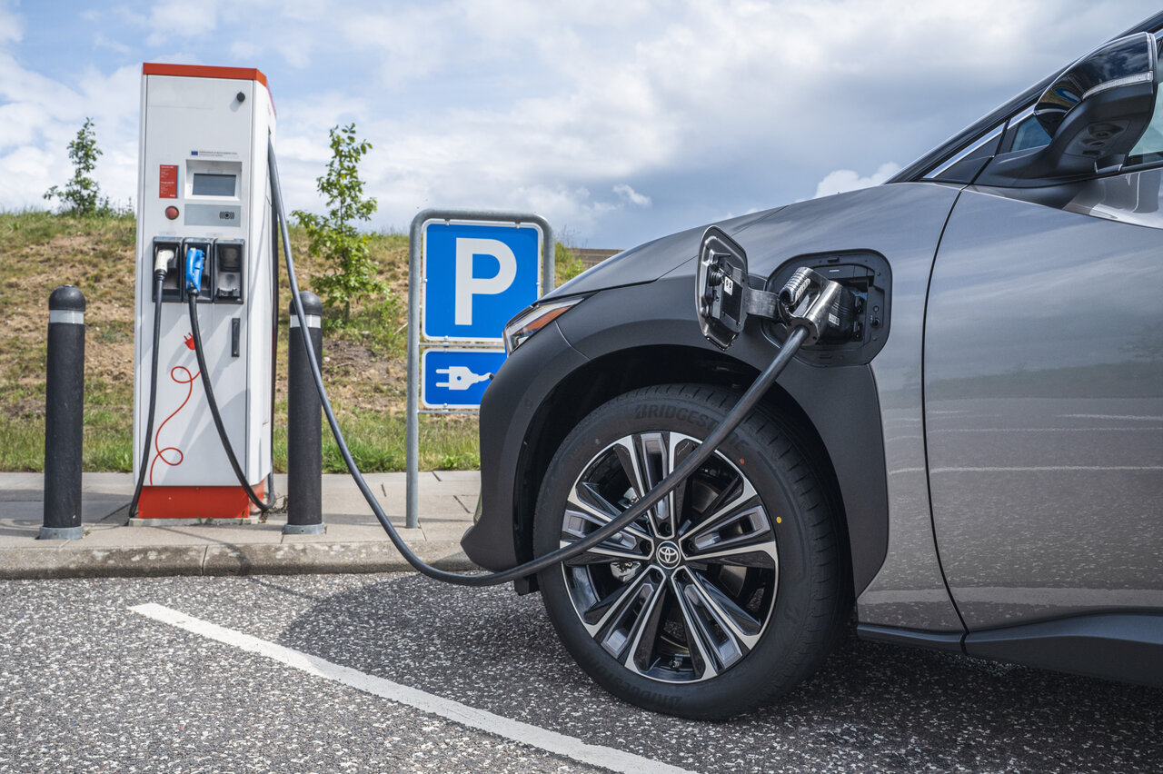 Elektroautos laden Ladesäule