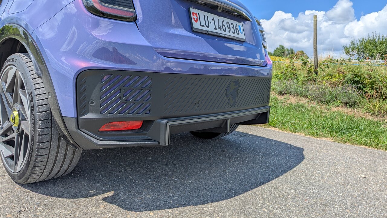 Diffusor am Abarth 600e