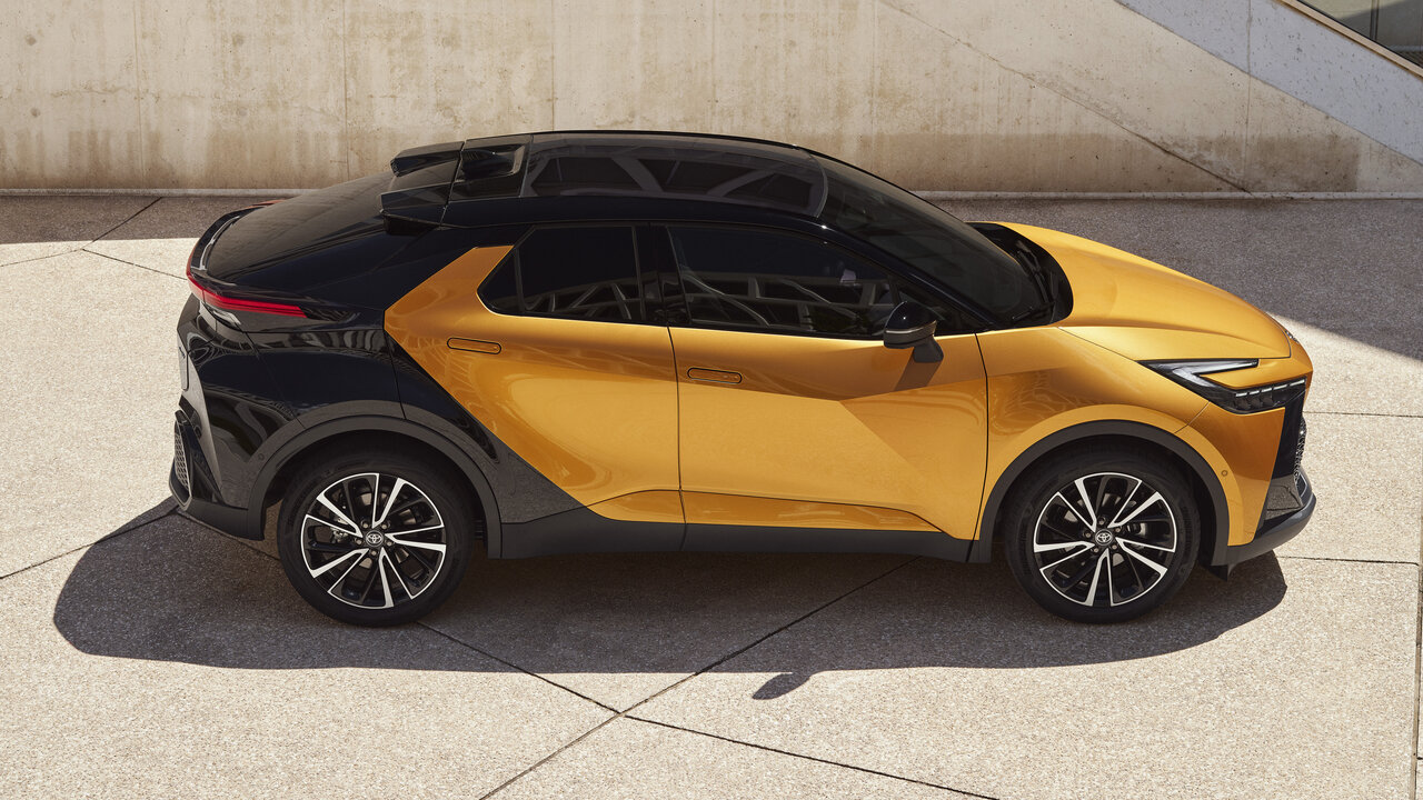 Toyota C-HR in der Seitenansicht