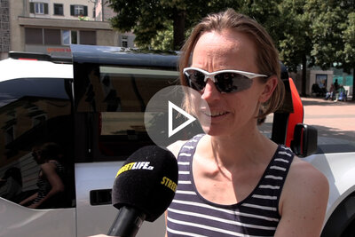 Strassenumfrage Frau zu Ciroën Oli 