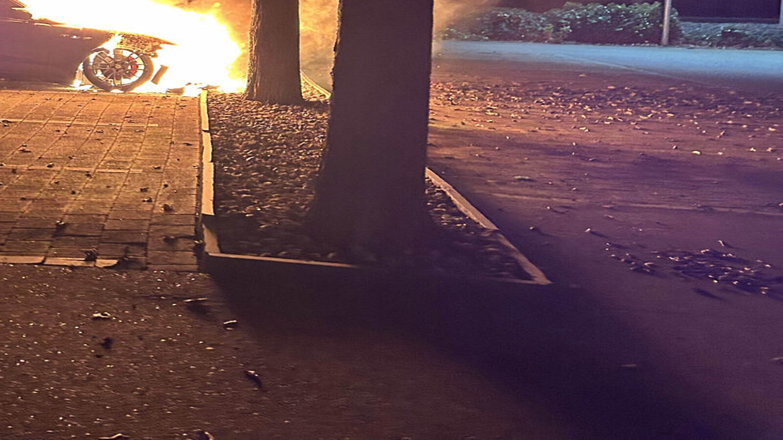 Fahrzeugbrand in Pfäffikon