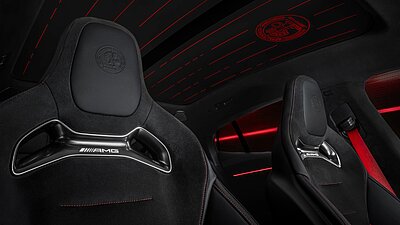 Mercedes AMG Logo Sitz