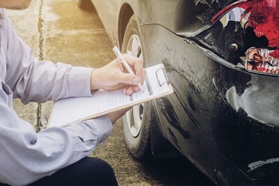 Die Vollkasko-Versicherung für E-Autos ist oft günstiger. Bild: Freepik
