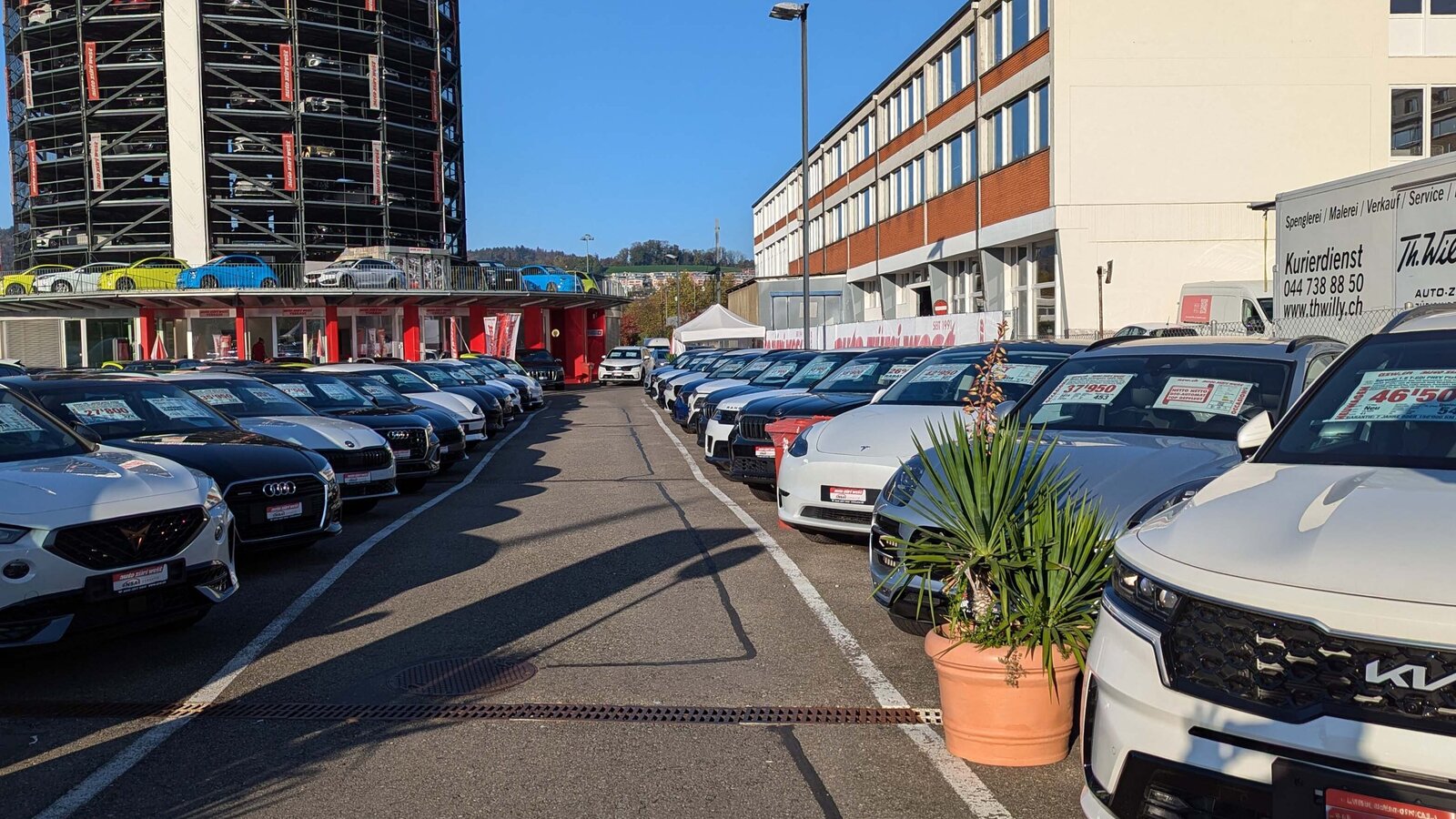 Gebrauchtwagen-Händler