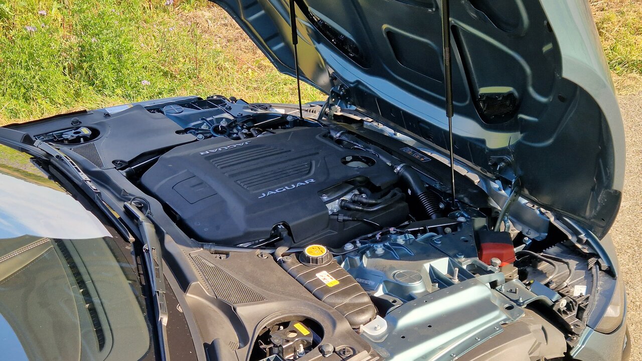 V8-Motor des Jaguar F-Type Cabrio