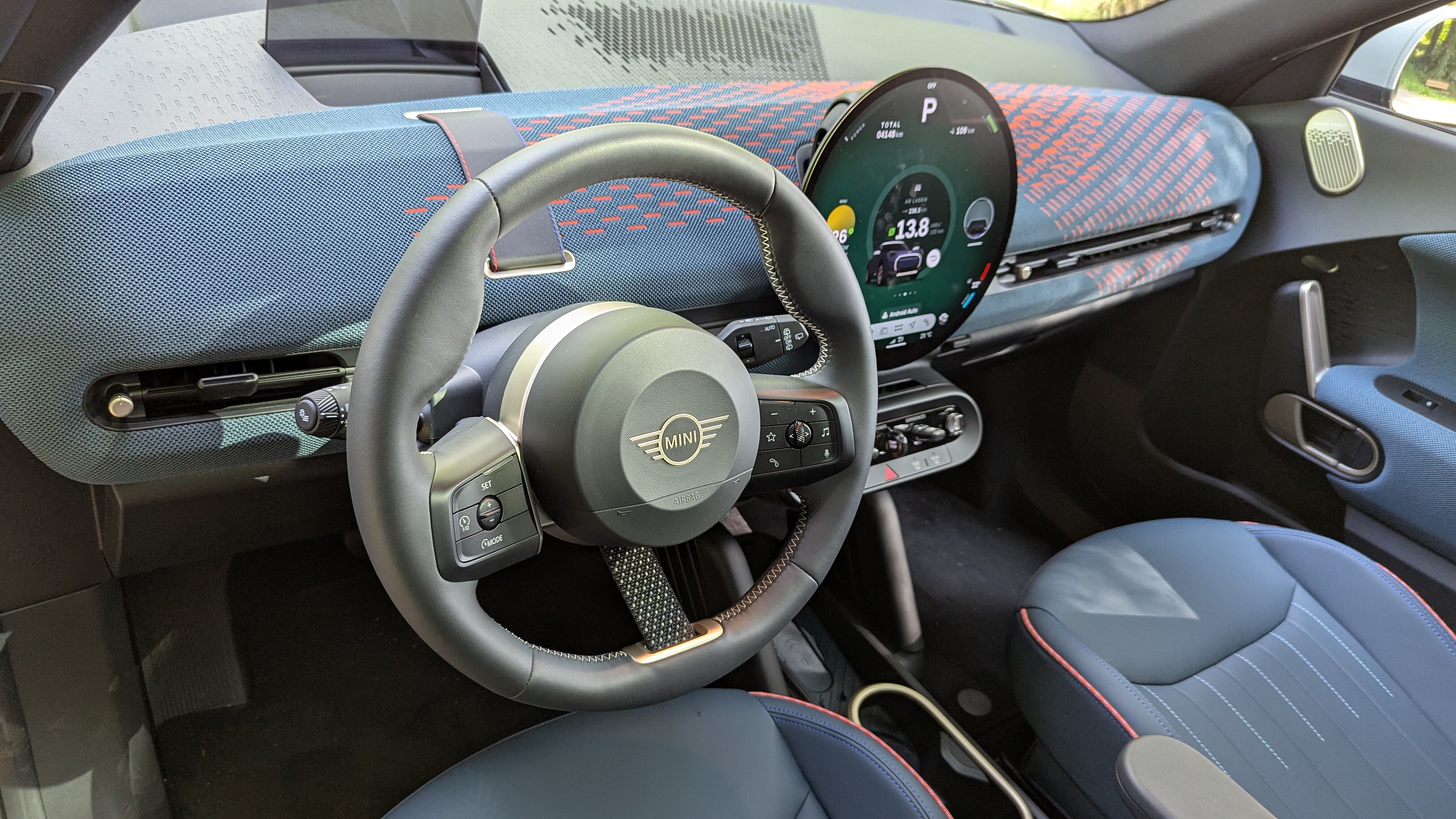 Cockpit im Mini Aceman