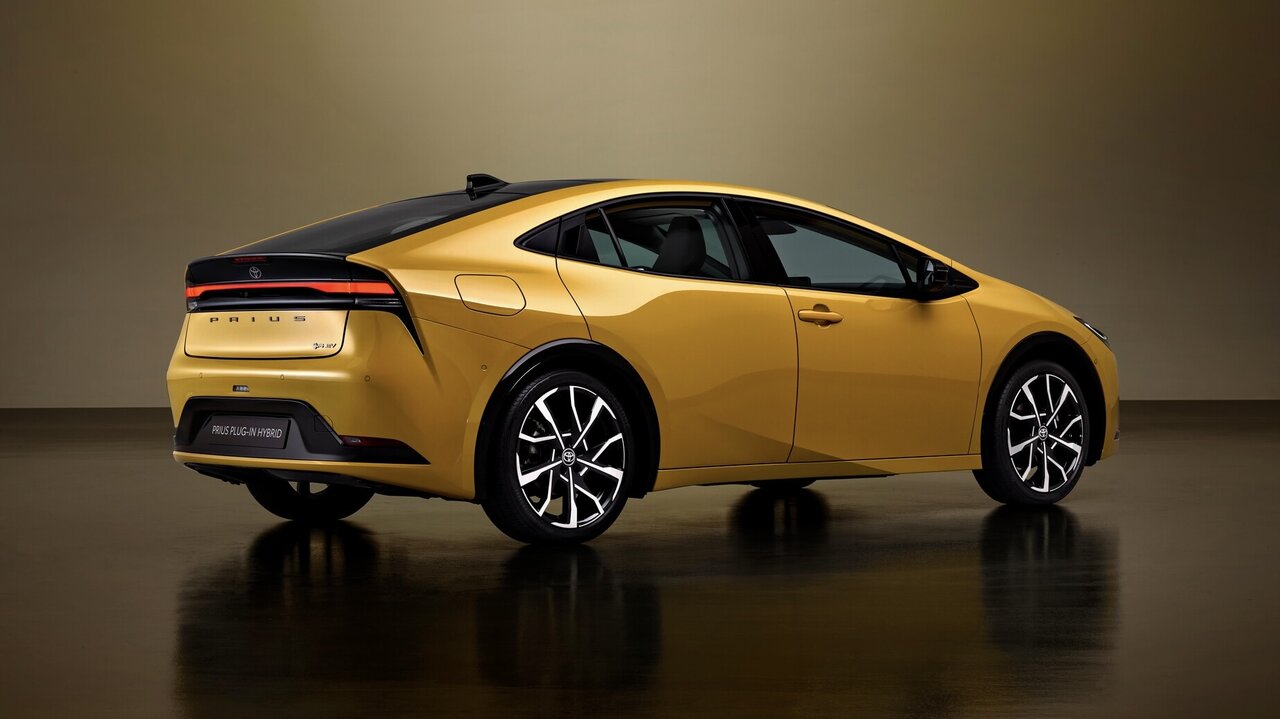 Seit Musk mit Tesla ins Trump-Lager wechselte, gewinnt der Prius bei den Demokraten Marktanteile zurück. Bild: toyota-media.com