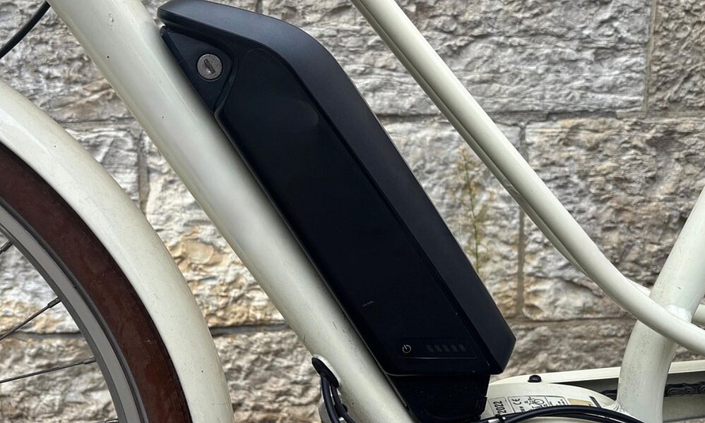Die Velos lassen sie stehen: Im Kanton Schaffhausen warnt die Polizei vor E-Bike-Akku-Dieben. Bild: Schaffhauser Polizei
