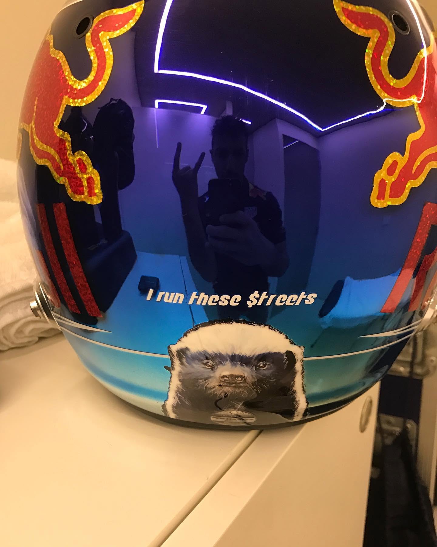 Helm von Daniel Ricciardo