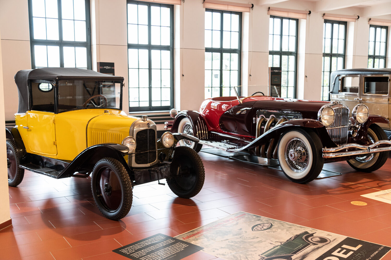 Sonderausstellung FARBEN - 32 einmalige Fahrzeuge sind zu bestaunen.