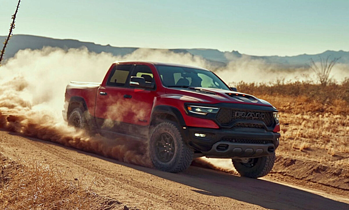 Amerika scheint völlig vernarrt in seine Pickups. Hinter F-150 und Silverado folgt auf Rang 3 der RAM 1500 und auf Rang 4 der monumentale GMC Sierra. Bild: RAM.com
