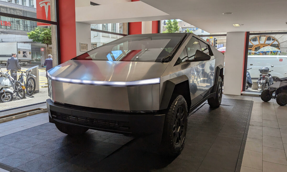 Die Zulassung des Tesla Cybertruck in der Schweiz würde die Handelsbeziehung zur USA entspannen. Bild STREETLIFE, Martin Bartholdi