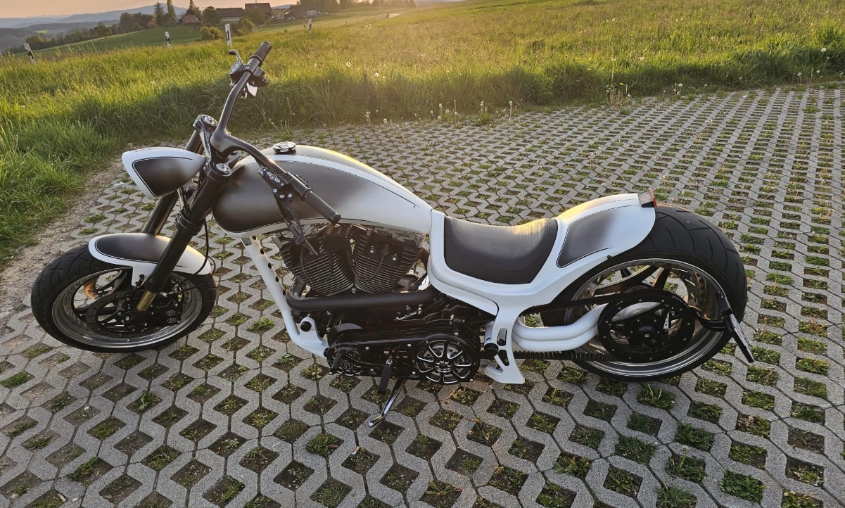 Motorrad Lackierung Schwarz Weiss