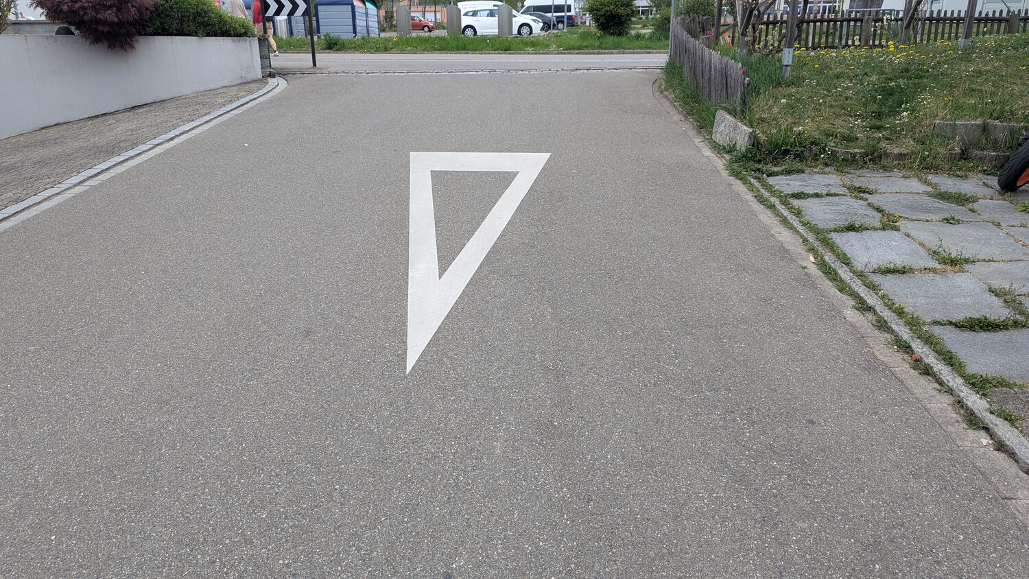 Dreieck auf der Strasse
