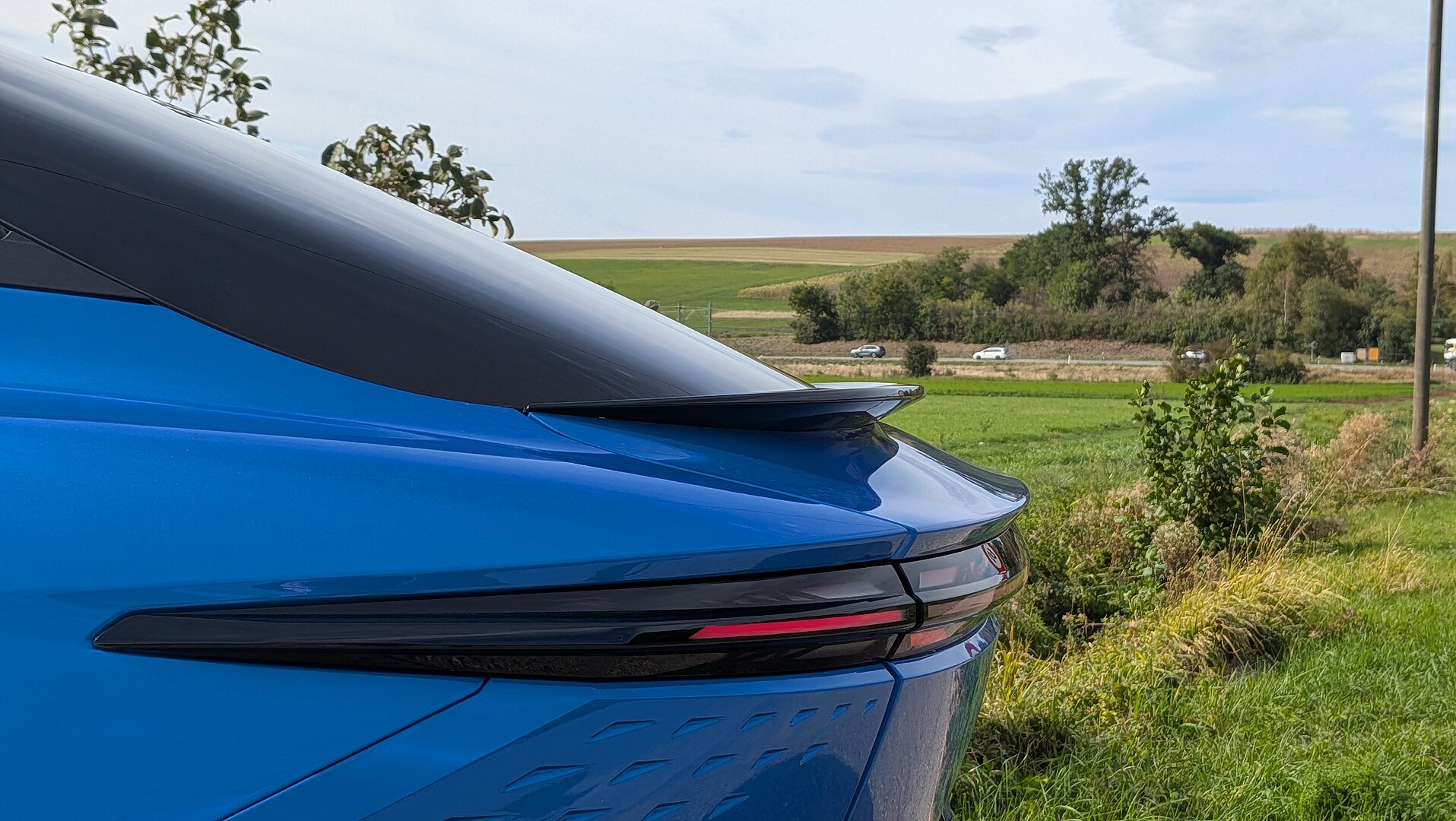 Alpine A390