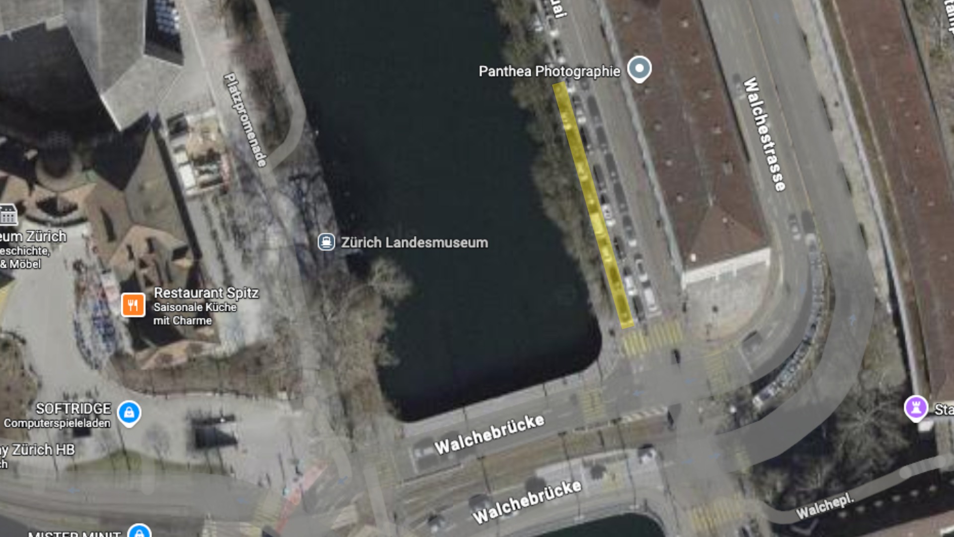 Zu einem Zankapfel wurde auch der Neumühlequai. Auf der wichtigen Strecke ins Zentrum wollte die Stadt eine Spur zugunsten eines Velostreifens (gelb markiert) streichen. Der Kanton schritt ein. Bild: Google Maps