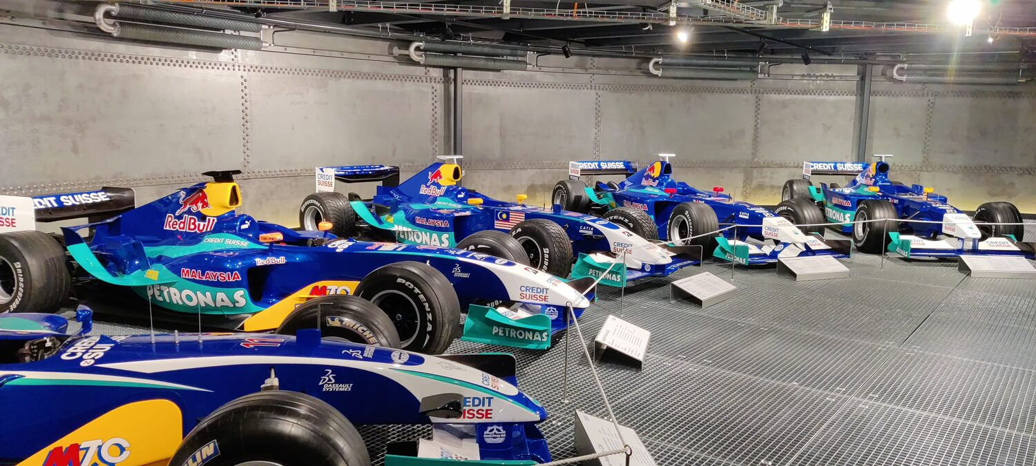 Blick in die Ausstellung der Autobau Erlebniswelt in Romanshorn TG