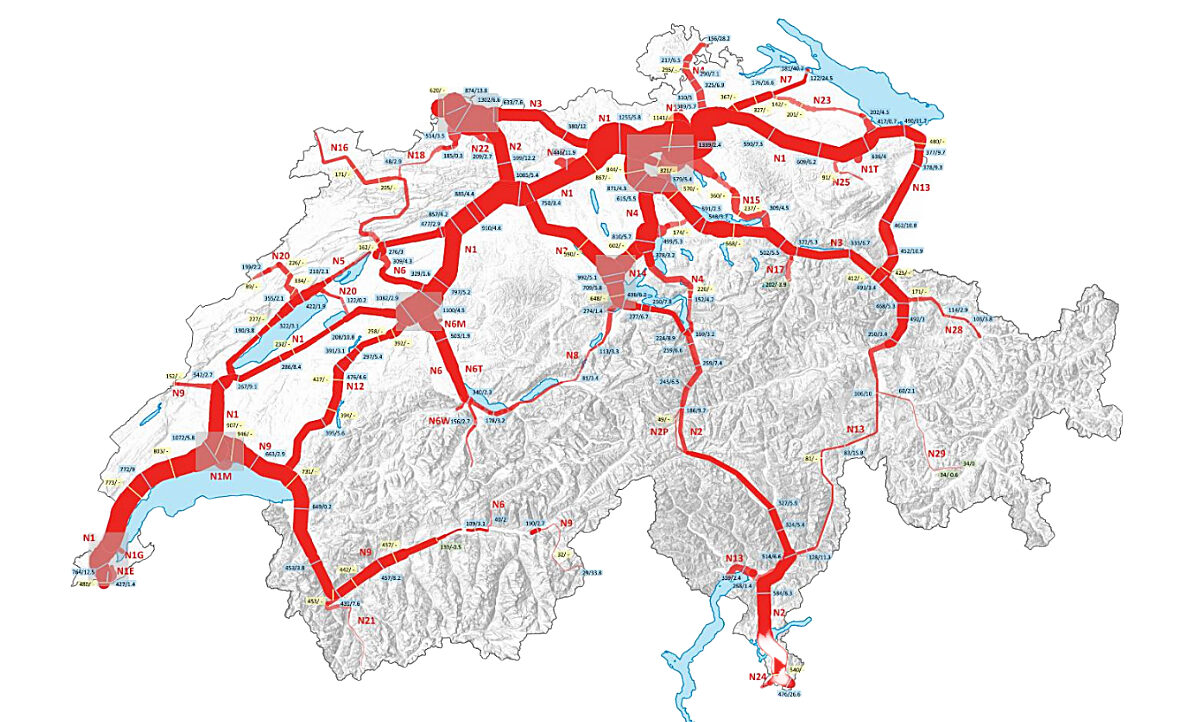 Die Grafik des Bundesamtes für Strassen ASTRA zeigt das Verkaufsaufkommen auf den Nationalstrassen 2022. Die Zahlen neben den roten Flächen stehen für: Verkehrszunahme (blau), -abnahme (grün), keine Vorjahresergebnisse (gelb). Grafik: ASTRA