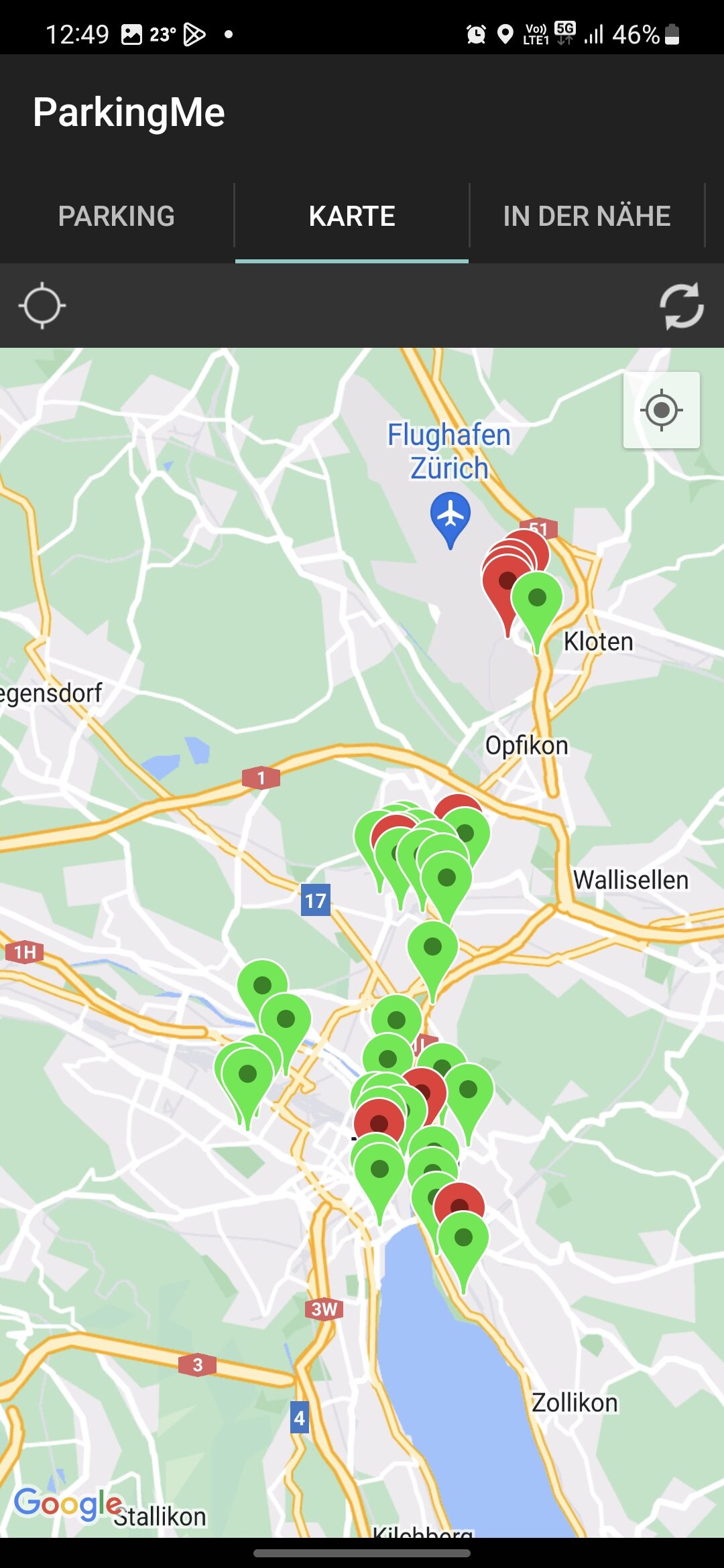 Die Schweizer App ParkingMe zeigt alle Parkhäuser in einer Stadt an, die in ein Parkleitsystem integriert sind.