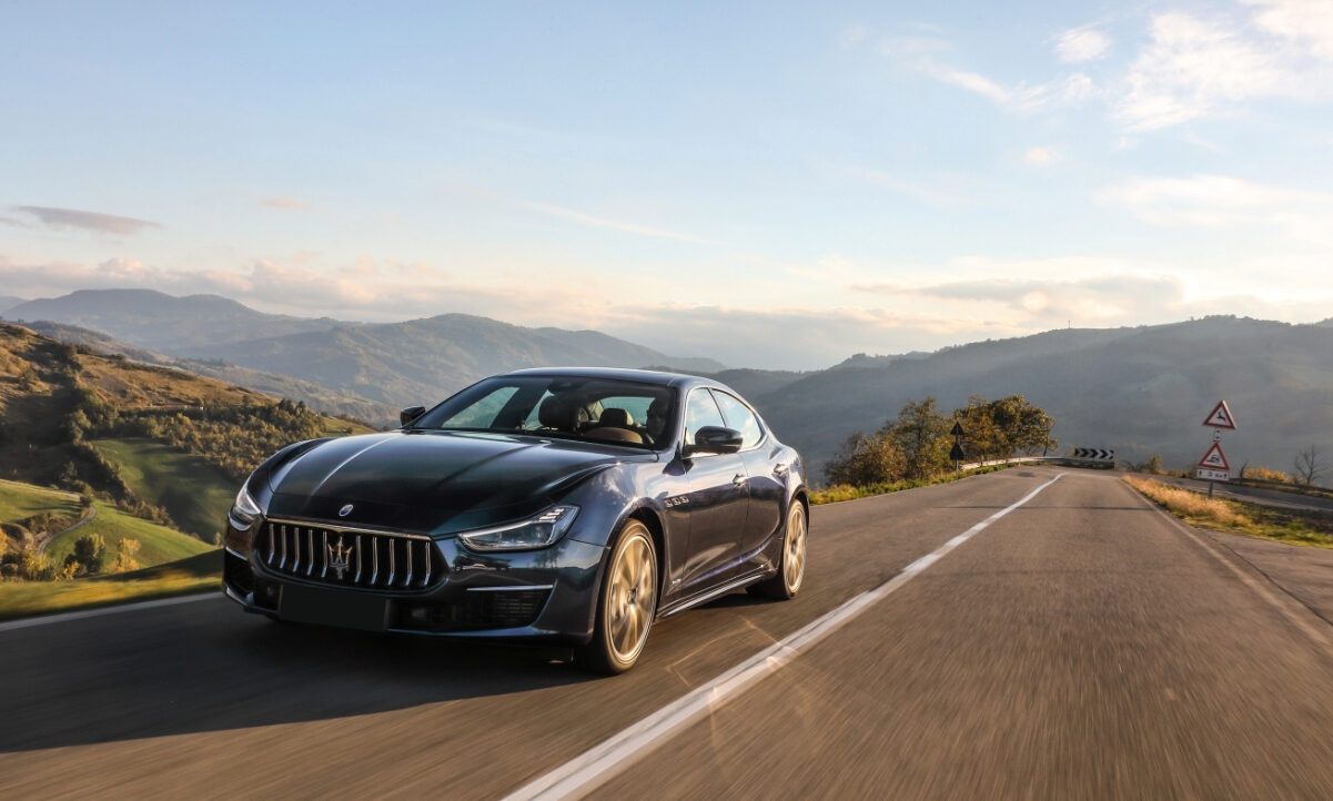 Der 35-jährige Wirt fuhr mit einem Maserati Ghibli in die Radarfalle. Bild: Maserati