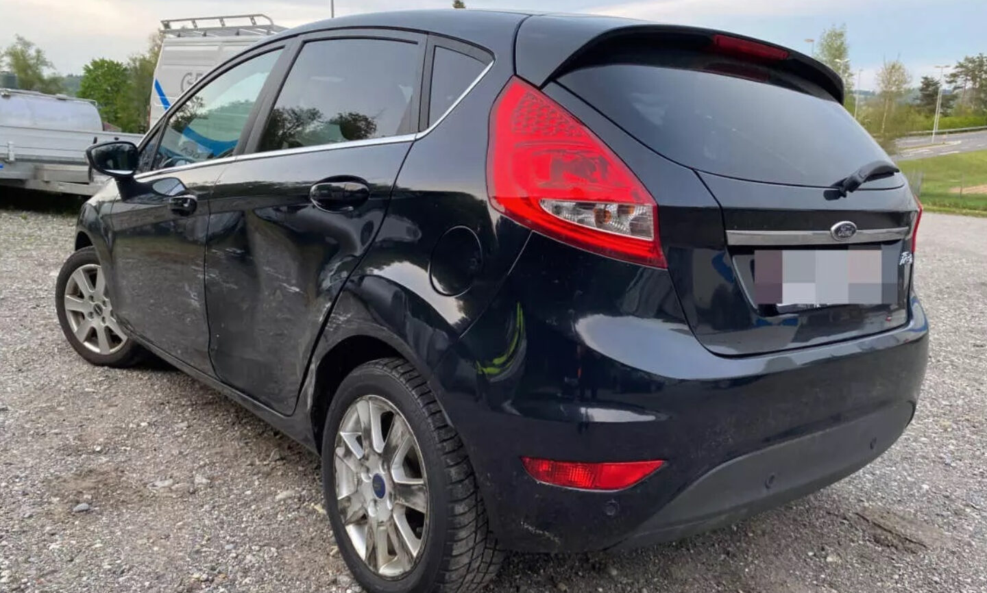 auto Rechtsüberholenunfall