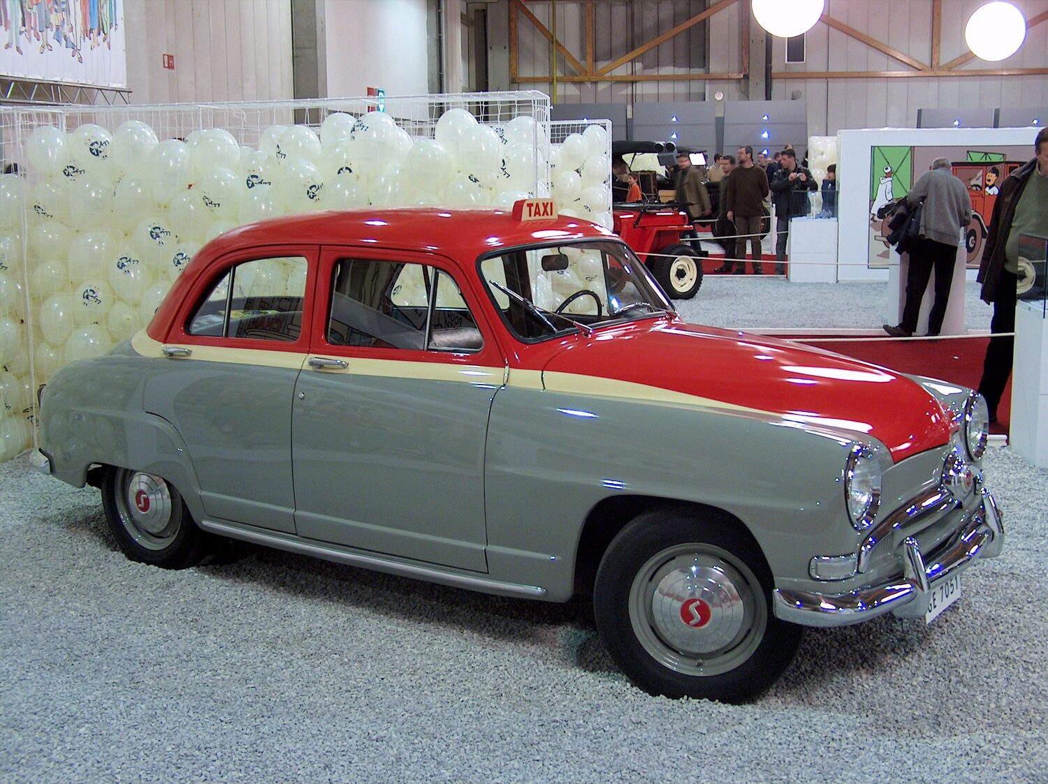 Mit dem Aronde stellte Simca erstmals nach dem Zweiten Weltkrieg selbst einen Personenwagen her.